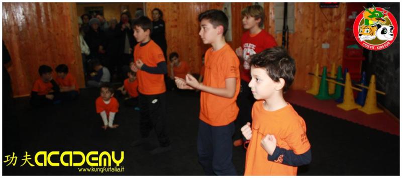 Kung Fu Academy Caserta di Sifu Mezzone Wing Chun Tjun, Ving Tsun Kung Fu Bambini difesa personale Accademia nazionale Italia scuola di taiji sanda chi kung www.kungfuitalia.i (2)